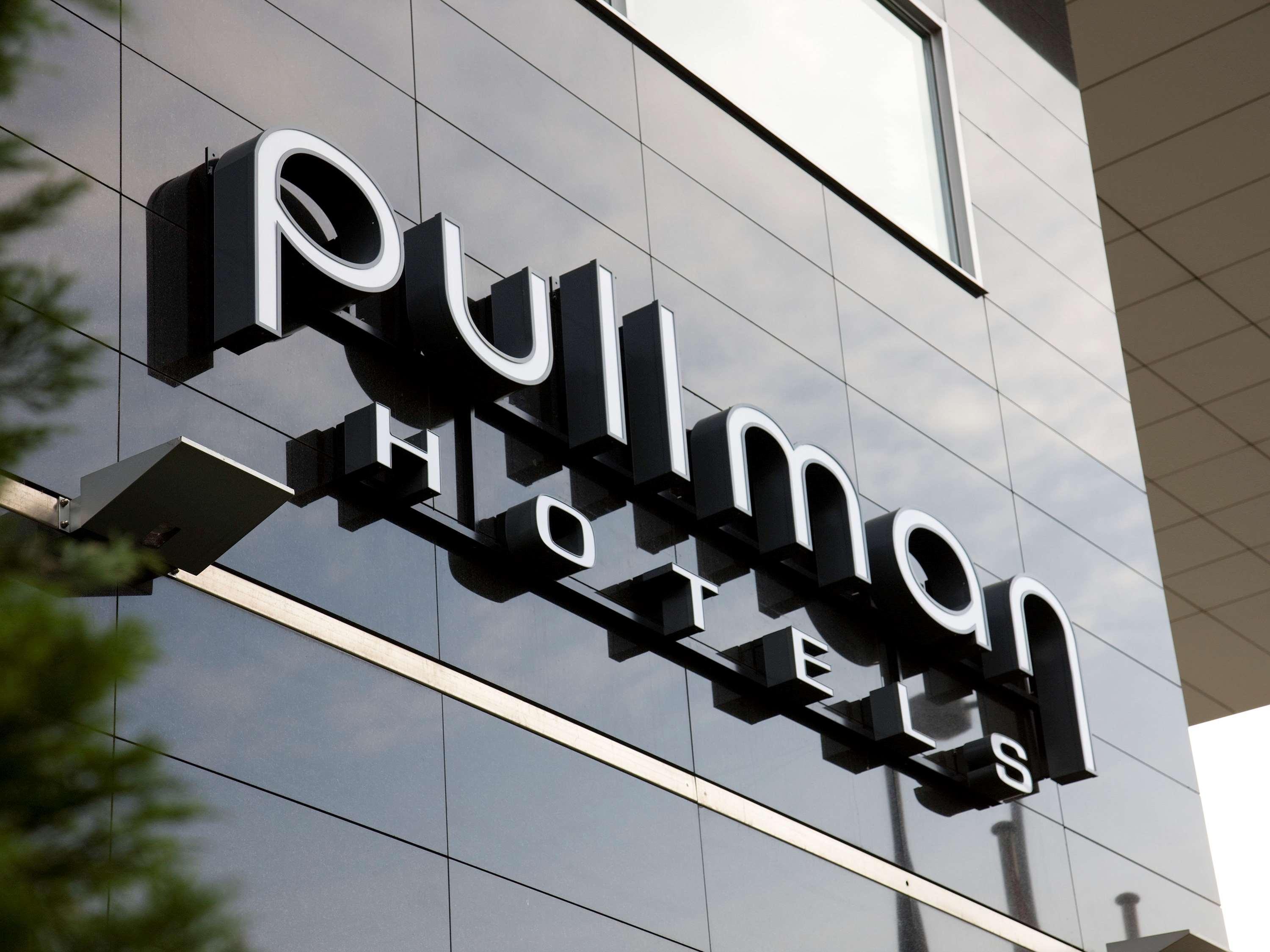 Hotel Pullman Colonia Exterior foto